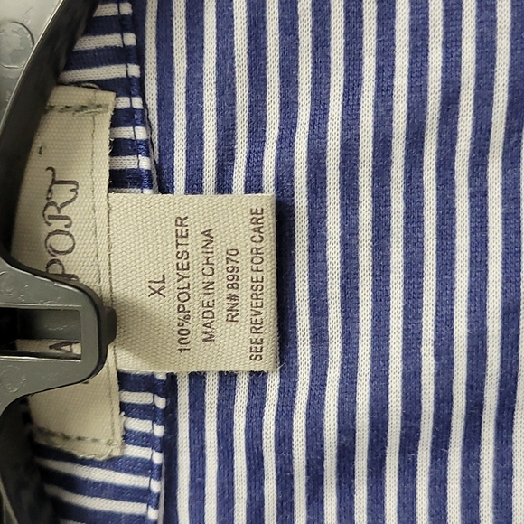 Sleeveless dress - Picture 4 of 5